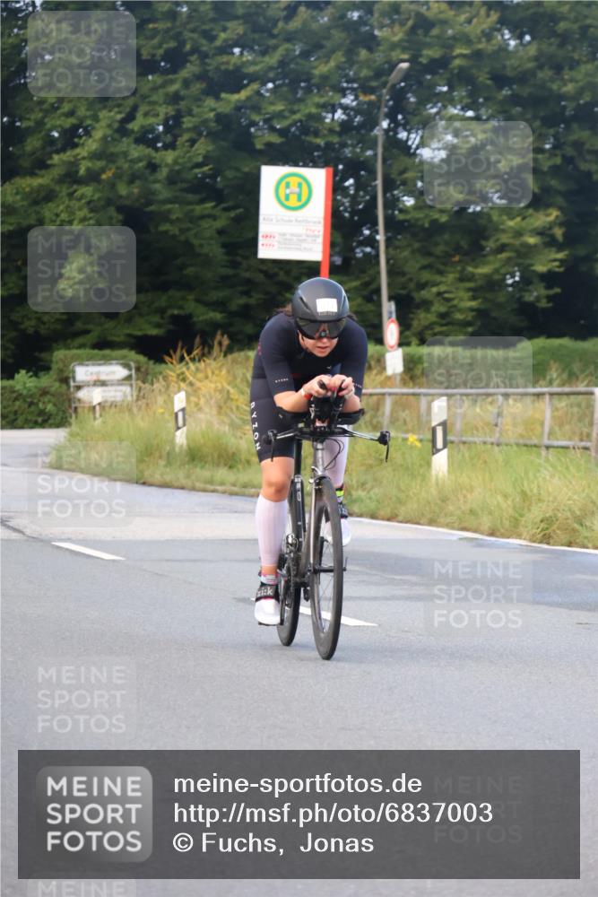 25.08.2024 - Elbe Triathlon Hamburg Fuchs,  Jonas http://msf.ph/oto/6837003 25.08.2024 08:47:44 Radfahren 111, 85 meine-sportfotos.de