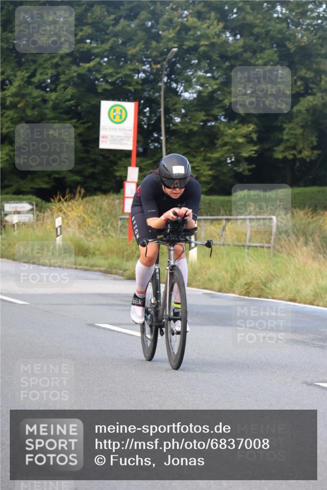 25.08.2024 - Elbe Triathlon Hamburg Fuchs,  Jonas http://msf.ph/oto/6837008 25.08.2024 08:47:44 Radfahren 111, 85 meine-sportfotos.de
