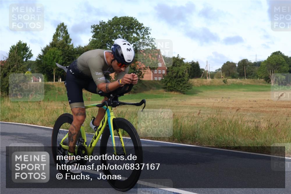 25.08.2024 - Elbe Triathlon Hamburg Fuchs,  Jonas http://msf.ph/oto/6837167 25.08.2024 08:48:24 Radfahren 101 meine-sportfotos.de