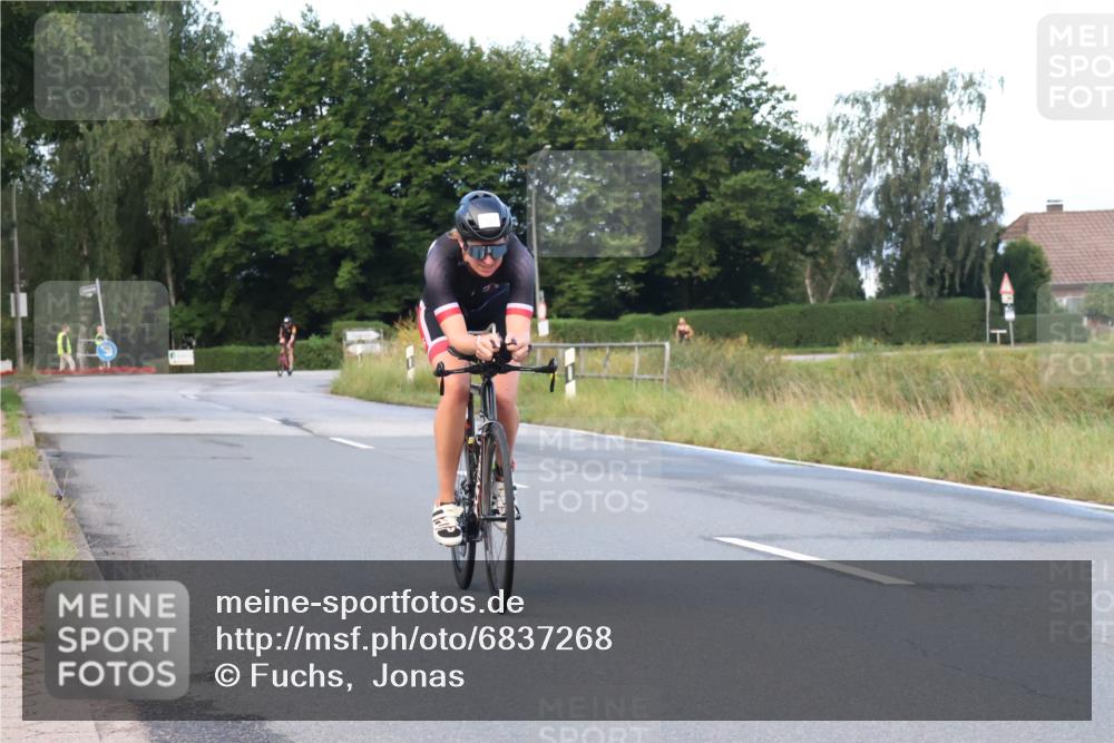25.08.2024 - Elbe Triathlon Hamburg Fuchs,  Jonas http://msf.ph/oto/6837268 25.08.2024 08:49:13 Radfahren 107 meine-sportfotos.de