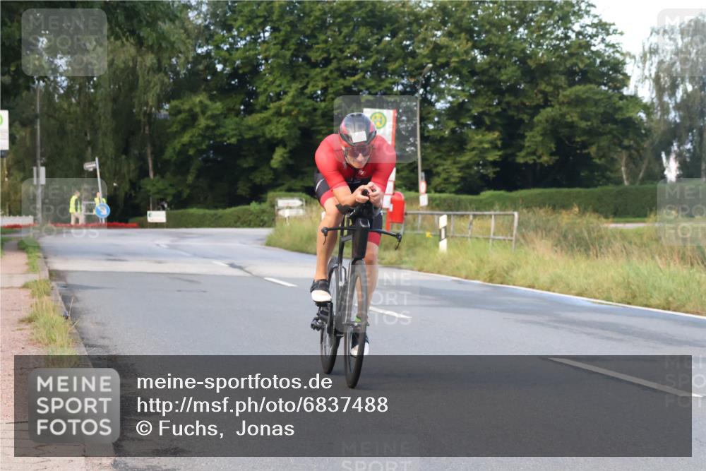 25.08.2024 - Elbe Triathlon Hamburg Fuchs,  Jonas http://msf.ph/oto/6837488 25.08.2024 08:50:36 Radfahren 82, 78 meine-sportfotos.de