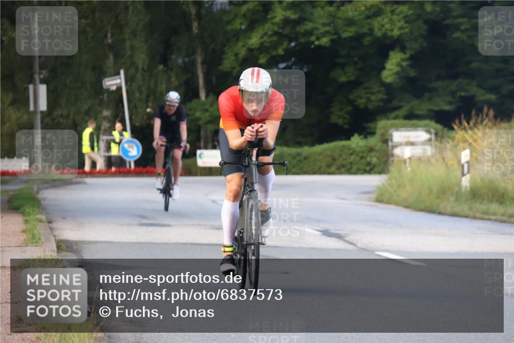 25.08.2024 - Elbe Triathlon Hamburg Fuchs,  Jonas http://msf.ph/oto/6837573 25.08.2024 08:50:52 Radfahren 68, 62 meine-sportfotos.de