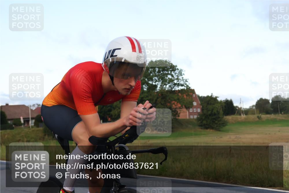 25.08.2024 - Elbe Triathlon Hamburg Fuchs,  Jonas http://msf.ph/oto/6837621 25.08.2024 08:50:53 Radfahren 68, 62 meine-sportfotos.de