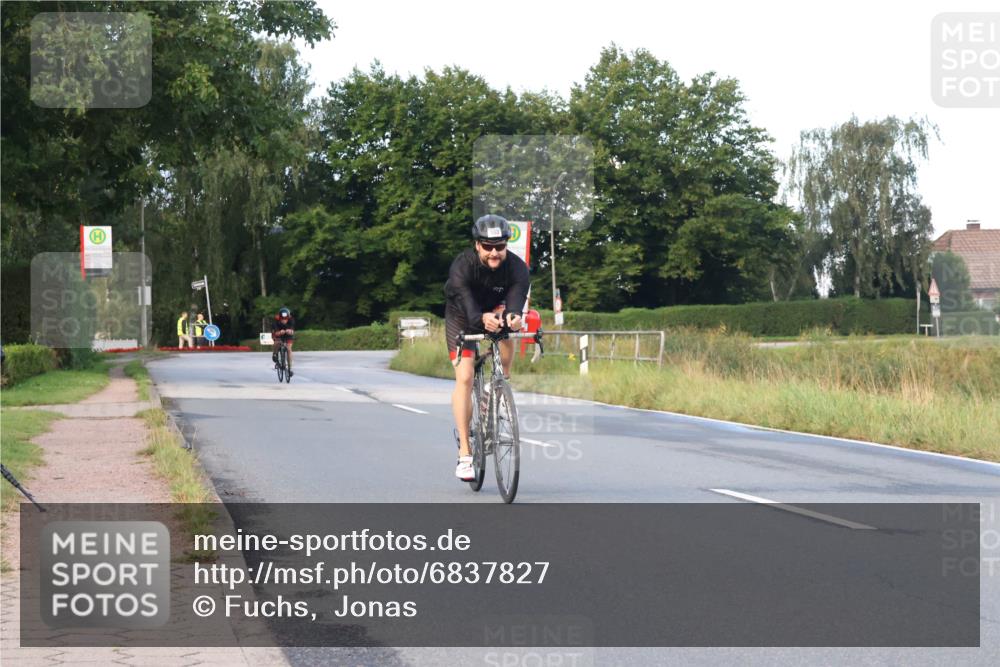 25.08.2024 - Elbe Triathlon Hamburg Fuchs,  Jonas http://msf.ph/oto/6837827 25.08.2024 08:51:39 Radfahren 180, 187 meine-sportfotos.de