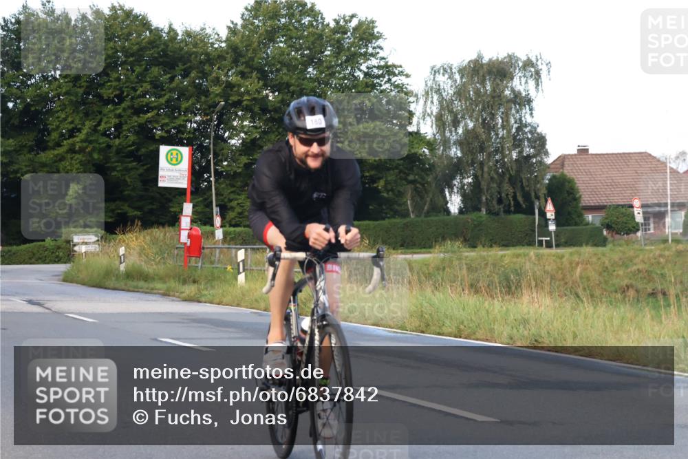 25.08.2024 - Elbe Triathlon Hamburg Fuchs,  Jonas http://msf.ph/oto/6837842 25.08.2024 08:51:39 Radfahren 180, 187 meine-sportfotos.de