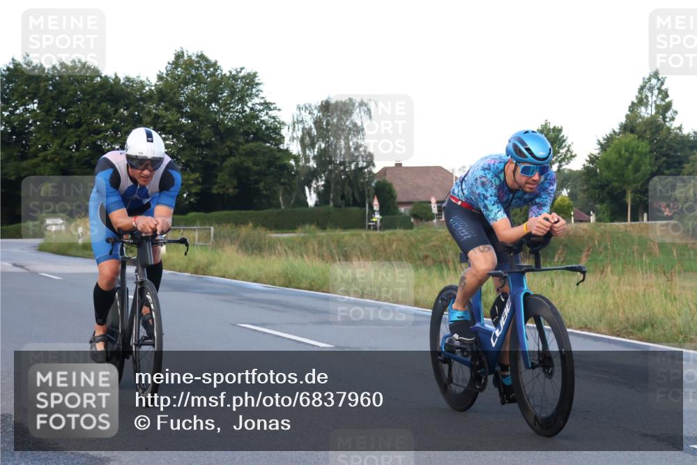 25.08.2024 - Elbe Triathlon Hamburg Fuchs,  Jonas http://msf.ph/oto/6837960 25.08.2024 08:52:40 Radfahren 71, 176, 79 meine-sportfotos.de