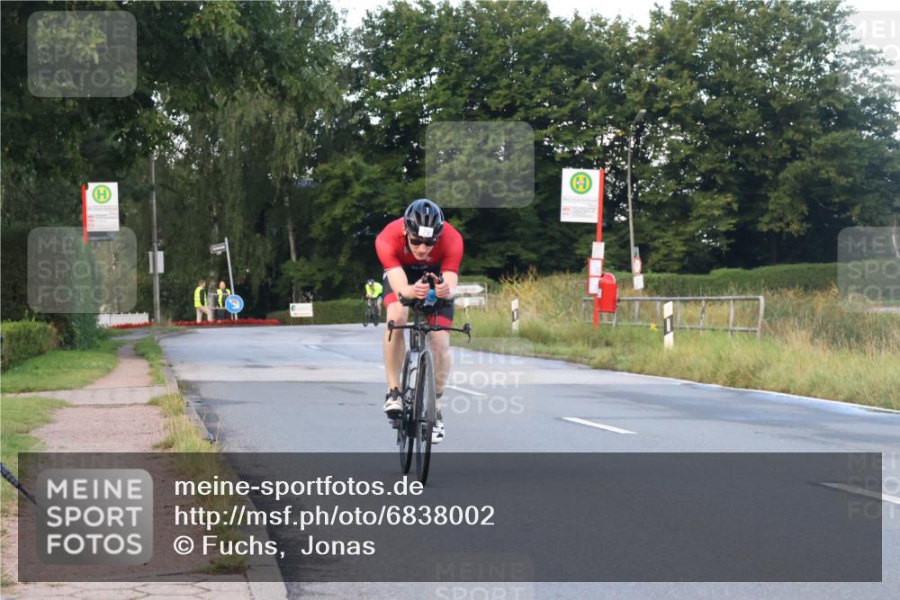 25.08.2024 - Elbe Triathlon Hamburg Fuchs,  Jonas http://msf.ph/oto/6838002 25.08.2024 08:52:44 Radfahren 71, 176, 79 meine-sportfotos.de