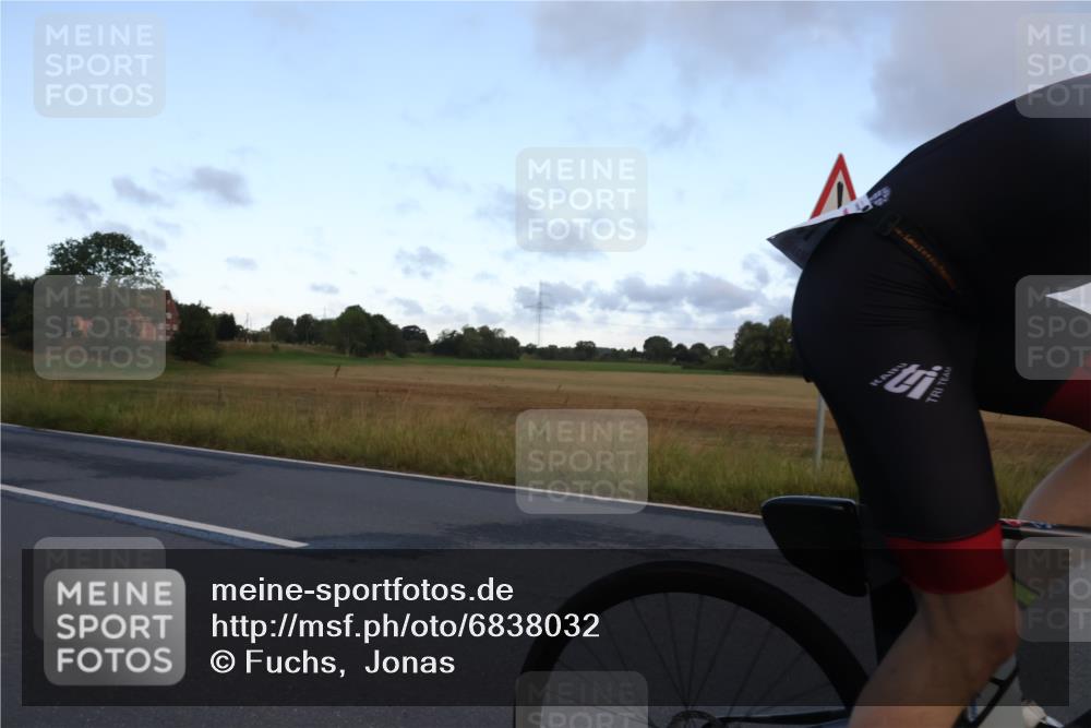 25.08.2024 - Elbe Triathlon Hamburg Fuchs,  Jonas http://msf.ph/oto/6838032 25.08.2024 08:52:45 Radfahren 71, 176, 79, 190 meine-sportfotos.de