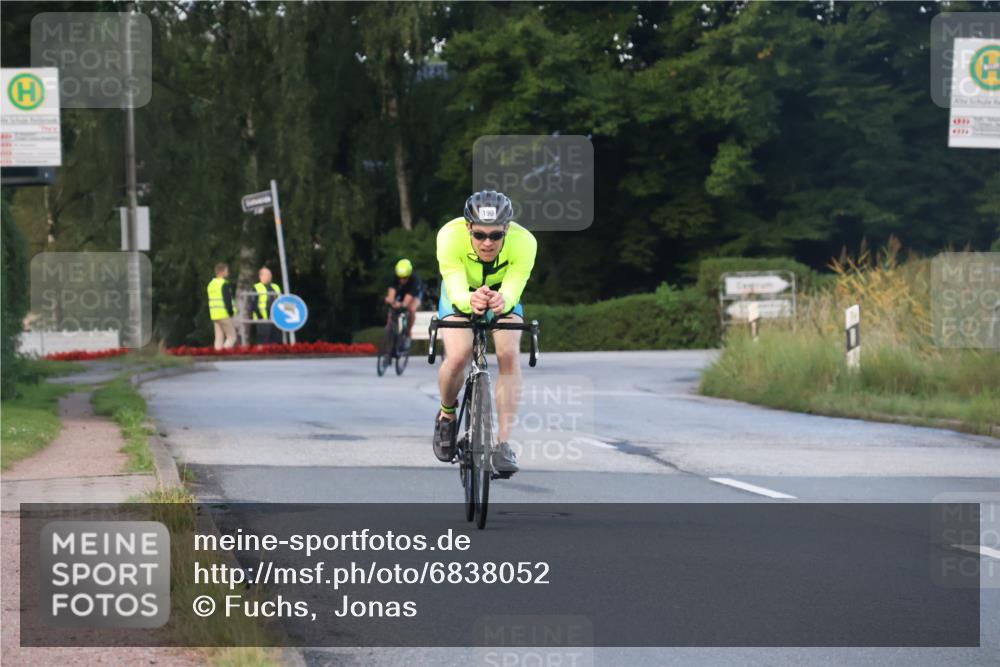 25.08.2024 - Elbe Triathlon Hamburg Fuchs,  Jonas http://msf.ph/oto/6838052 25.08.2024 08:52:50 Radfahren 79, 190, 80 meine-sportfotos.de