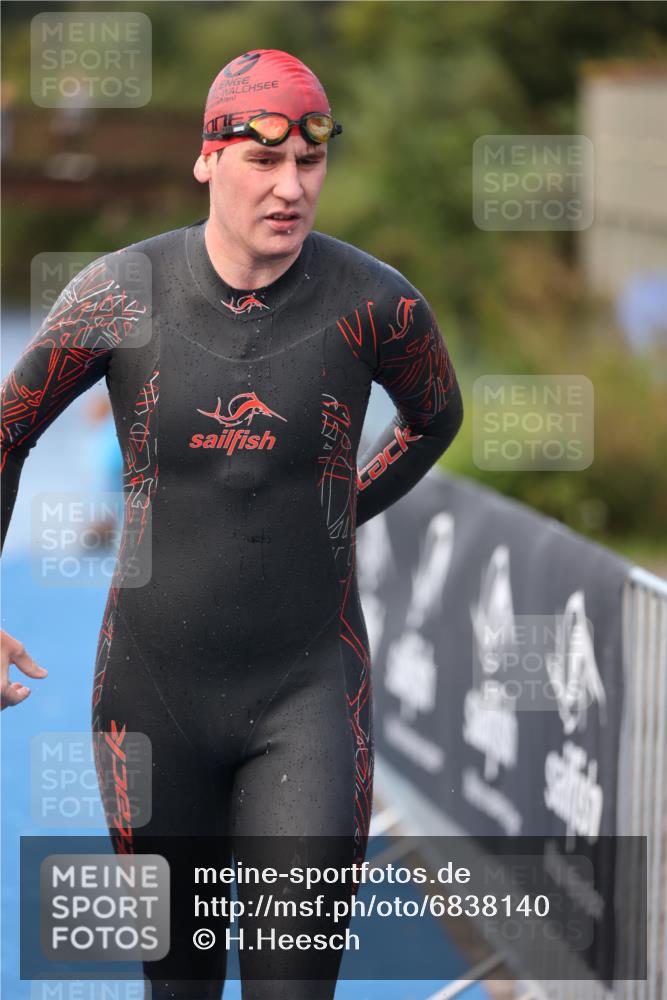 25.08.2024 - Elbe Triathlon Hamburg H.Heesch http://msf.ph/oto/6838140 25.08.2024 08:40:47 Schwimmen 62, 73, 107 meine-sportfotos.de