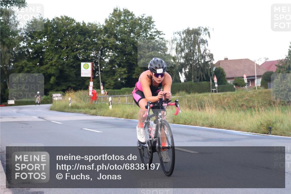 25.08.2024 - Elbe Triathlon Hamburg Fuchs,  Jonas http://msf.ph/oto/6838197 25.08.2024 08:52:58 Radfahren 80, 174 meine-sportfotos.de