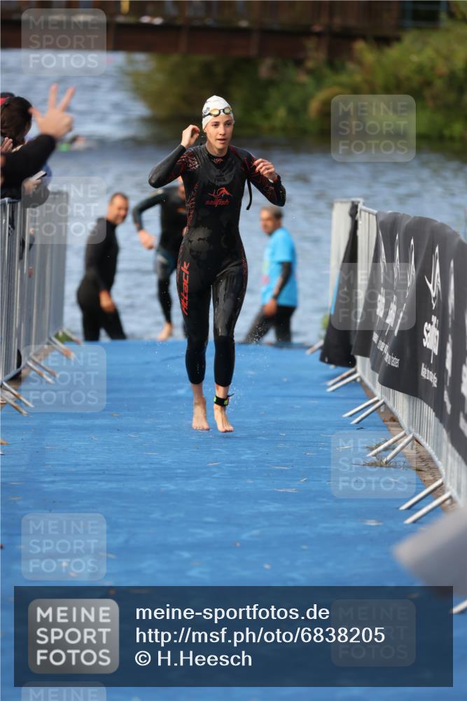 25.08.2024 - Elbe Triathlon Hamburg H.Heesch http://msf.ph/oto/6838205 25.08.2024 08:41:21 Schwimmen 109, 180 meine-sportfotos.de
