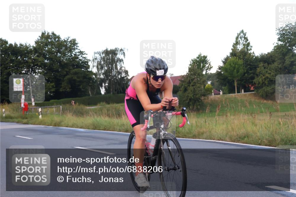 25.08.2024 - Elbe Triathlon Hamburg Fuchs,  Jonas http://msf.ph/oto/6838206 25.08.2024 08:52:58 Radfahren 80, 174 meine-sportfotos.de