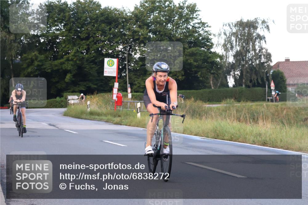 25.08.2024 - Elbe Triathlon Hamburg Fuchs,  Jonas http://msf.ph/oto/6838272 25.08.2024 08:53:07 Radfahren 110, 153, 117, 139 meine-sportfotos.de