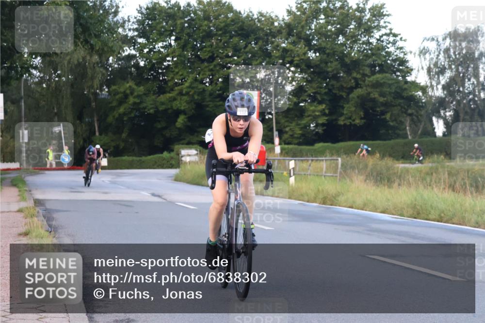 25.08.2024 - Elbe Triathlon Hamburg Fuchs,  Jonas http://msf.ph/oto/6838302 25.08.2024 08:53:09 Radfahren 110, 153, 117, 139, 38 meine-sportfotos.de