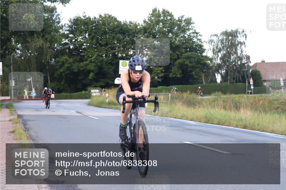 25.08.2024 - Elbe Triathlon Hamburg Fuchs,  Jonas http://msf.ph/oto/6838308 25.08.2024 08:53:09 Radfahren 110, 153, 117, 139, 38 meine-sportfotos.de