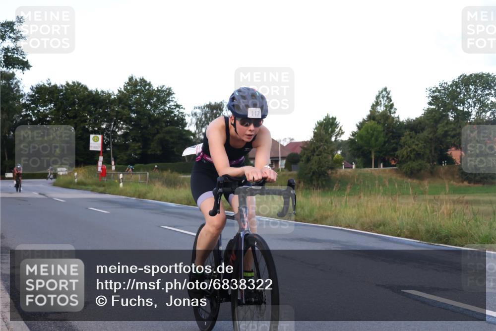 25.08.2024 - Elbe Triathlon Hamburg Fuchs,  Jonas http://msf.ph/oto/6838322 25.08.2024 08:53:10 Radfahren 110, 153, 117, 139, 38, 37 meine-sportfotos.de