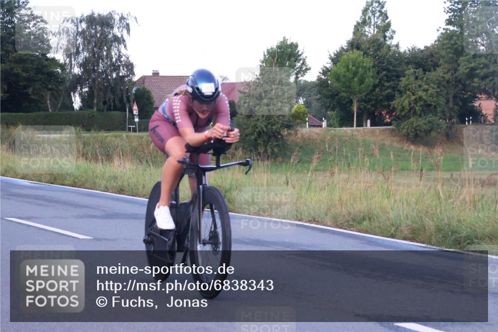 25.08.2024 - Elbe Triathlon Hamburg Fuchs,  Jonas http://msf.ph/oto/6838343 25.08.2024 08:53:13 Radfahren 153, 117, 139, 38, 37, 172, 167 meine-sportfotos.de