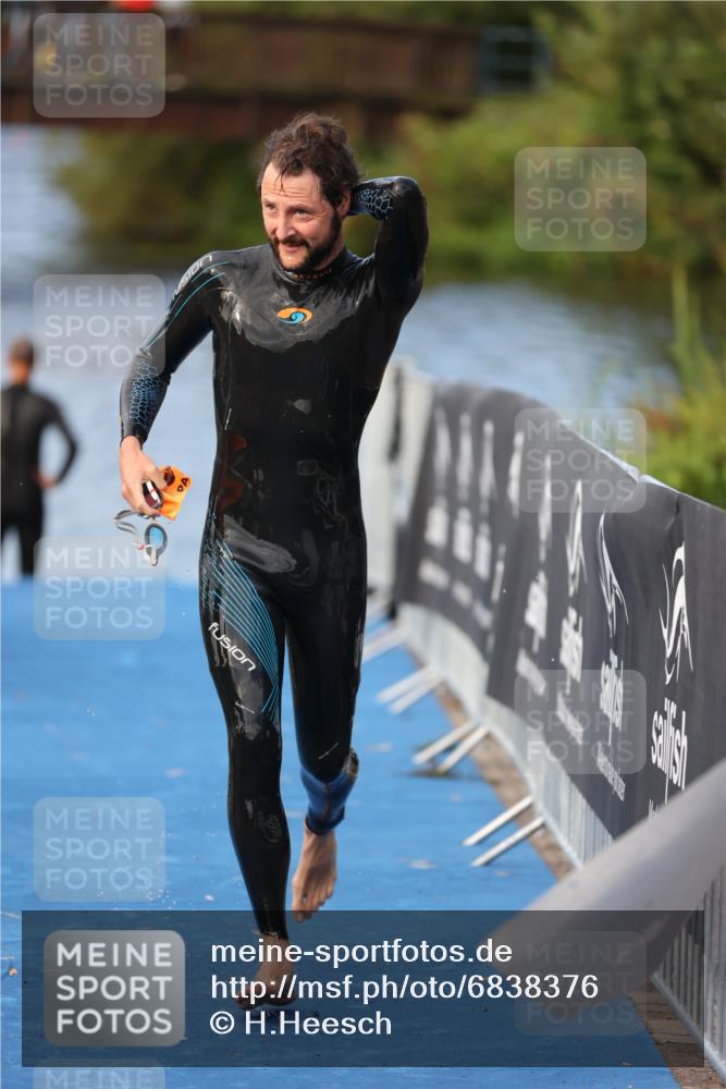 25.08.2024 - Elbe Triathlon Hamburg H.Heesch http://msf.ph/oto/6838376 25.08.2024 08:41:28 Schwimmen 109, 180 meine-sportfotos.de