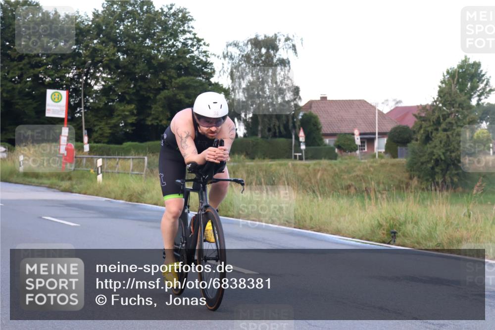 25.08.2024 - Elbe Triathlon Hamburg Fuchs,  Jonas http://msf.ph/oto/6838381 25.08.2024 08:53:15 Radfahren 117, 139, 38, 37, 172, 167 meine-sportfotos.de