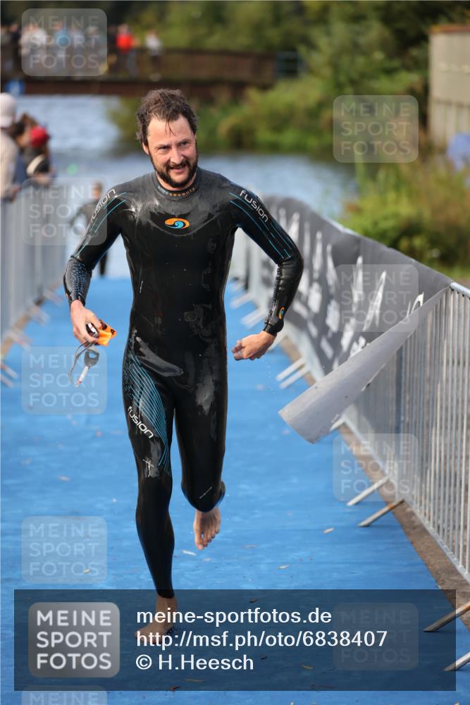 25.08.2024 - Elbe Triathlon Hamburg H.Heesch http://msf.ph/oto/6838407 25.08.2024 08:41:29 Schwimmen 109, 180 meine-sportfotos.de