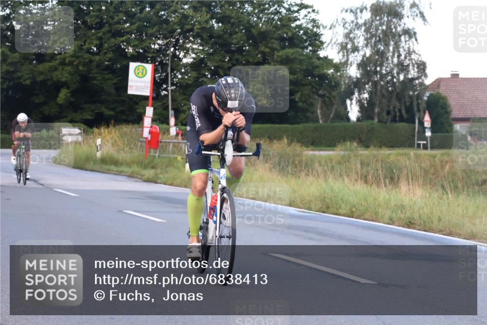 25.08.2024 - Elbe Triathlon Hamburg Fuchs,  Jonas http://msf.ph/oto/6838413 25.08.2024 08:53:17 Radfahren 139, 38, 37, 172, 167 meine-sportfotos.de