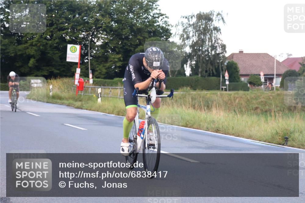 25.08.2024 - Elbe Triathlon Hamburg Fuchs,  Jonas http://msf.ph/oto/6838417 25.08.2024 08:53:17 Radfahren 139, 38, 37, 172, 167 meine-sportfotos.de