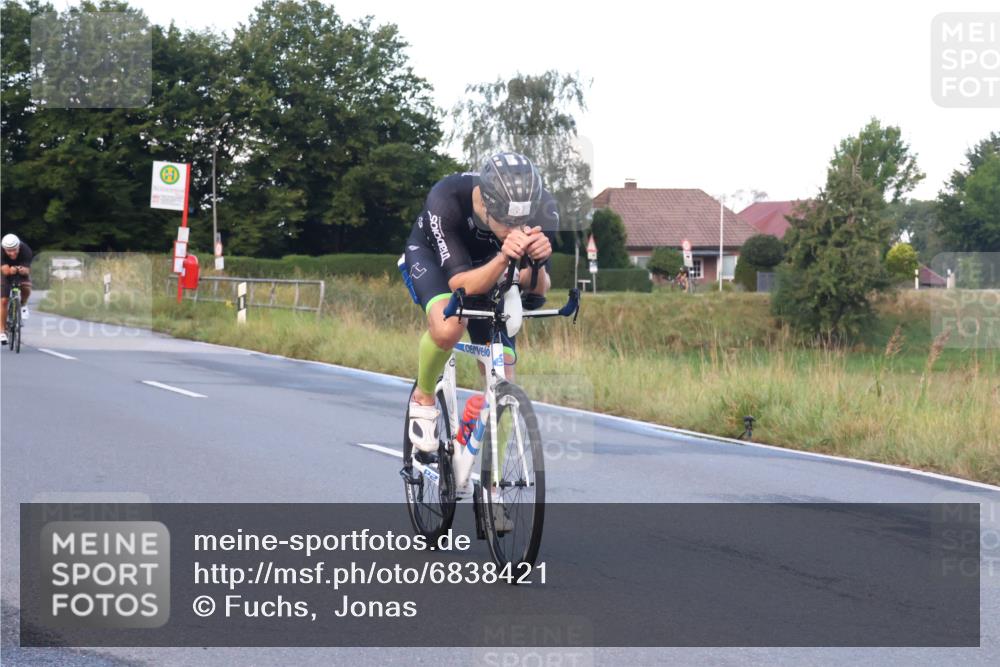 25.08.2024 - Elbe Triathlon Hamburg Fuchs,  Jonas http://msf.ph/oto/6838421 25.08.2024 08:53:17 Radfahren 139, 38, 37, 172, 167 meine-sportfotos.de