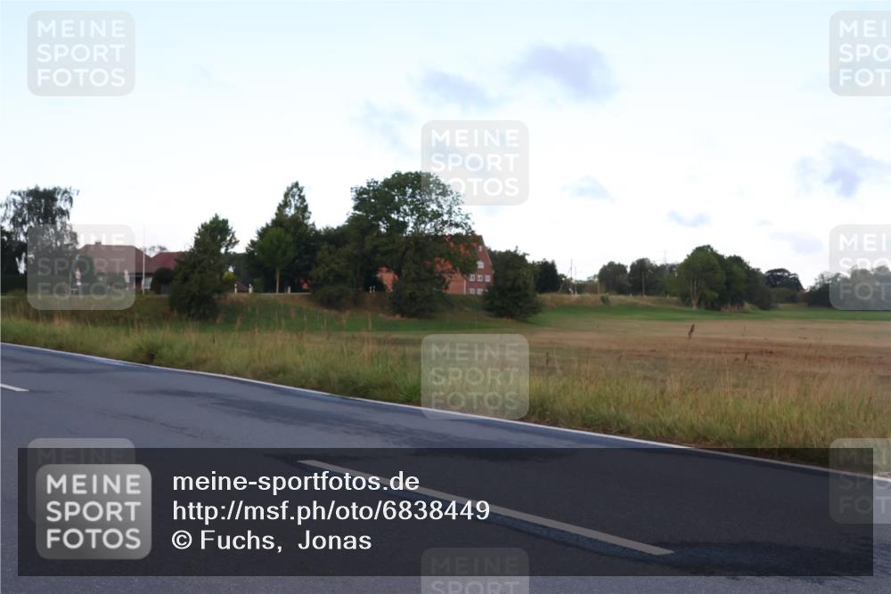 25.08.2024 - Elbe Triathlon Hamburg Fuchs,  Jonas http://msf.ph/oto/6838449 25.08.2024 08:53:18 Radfahren 139, 38, 37, 172, 167 meine-sportfotos.de
