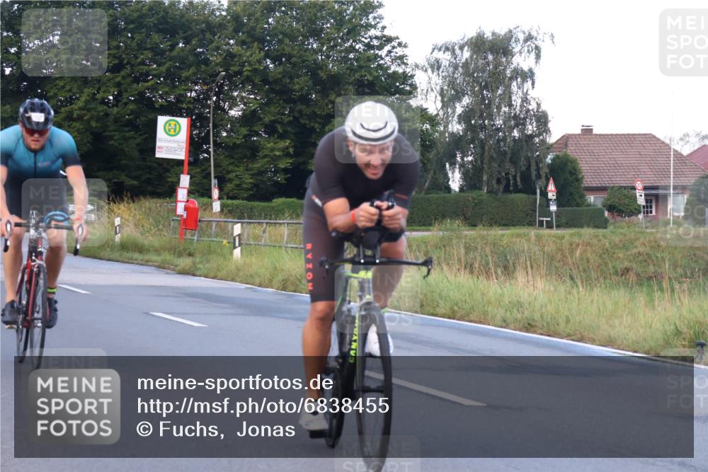25.08.2024 - Elbe Triathlon Hamburg Fuchs,  Jonas http://msf.ph/oto/6838455 25.08.2024 08:53:19 Radfahren 38, 37, 172, 167 meine-sportfotos.de