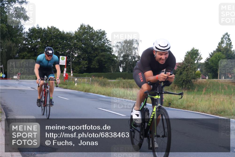 25.08.2024 - Elbe Triathlon Hamburg Fuchs,  Jonas http://msf.ph/oto/6838463 25.08.2024 08:53:20 Radfahren 38, 37, 172, 167 meine-sportfotos.de