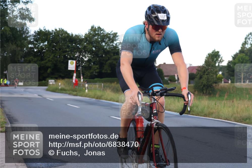 25.08.2024 - Elbe Triathlon Hamburg Fuchs,  Jonas http://msf.ph/oto/6838470 25.08.2024 08:53:20 Radfahren 38, 37, 172, 167 meine-sportfotos.de