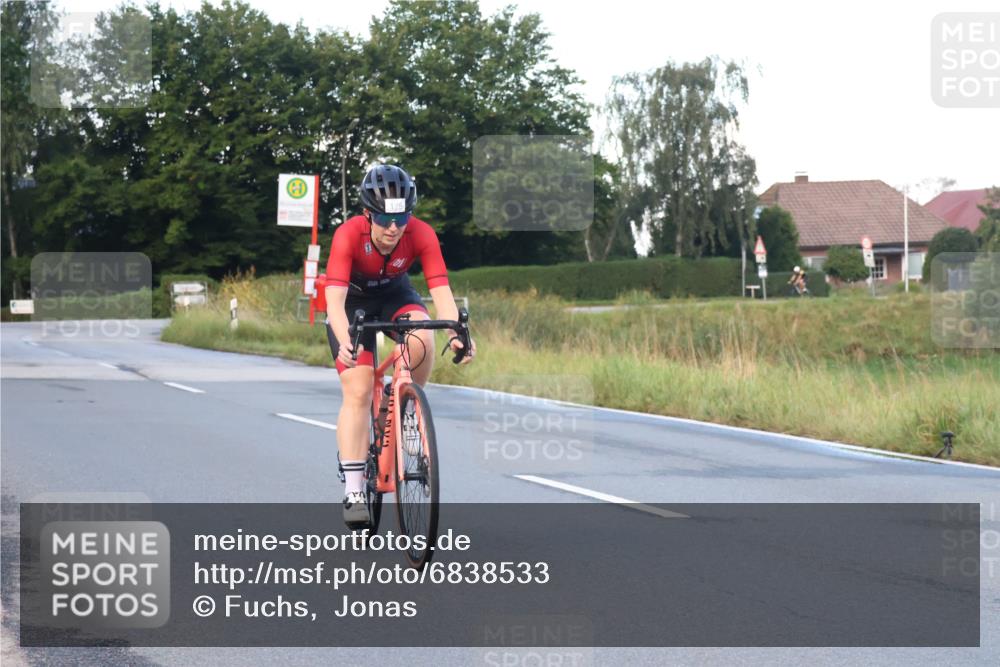 25.08.2024 - Elbe Triathlon Hamburg Fuchs,  Jonas http://msf.ph/oto/6838533 25.08.2024 08:53:27 Radfahren 121, 120 meine-sportfotos.de