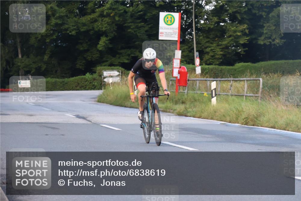 25.08.2024 - Elbe Triathlon Hamburg Fuchs,  Jonas http://msf.ph/oto/6838619 25.08.2024 08:53:36 Radfahren 50, 40 meine-sportfotos.de