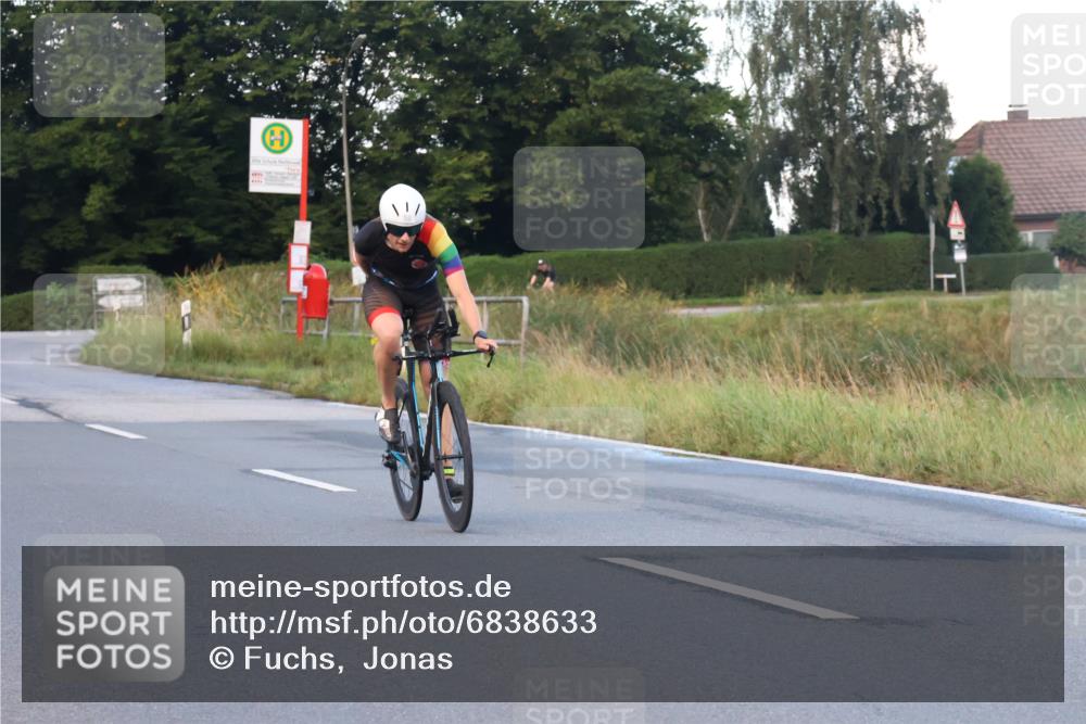 25.08.2024 - Elbe Triathlon Hamburg Fuchs,  Jonas http://msf.ph/oto/6838633 25.08.2024 08:53:37 Radfahren 50, 40 meine-sportfotos.de