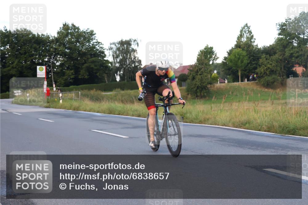 25.08.2024 - Elbe Triathlon Hamburg Fuchs,  Jonas http://msf.ph/oto/6838657 25.08.2024 08:53:37 Radfahren 50, 40 meine-sportfotos.de