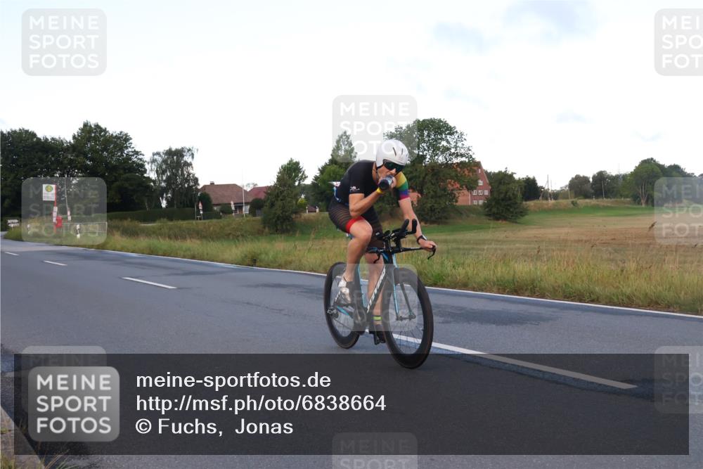 25.08.2024 - Elbe Triathlon Hamburg Fuchs,  Jonas http://msf.ph/oto/6838664 25.08.2024 08:53:38 Radfahren 50, 40 meine-sportfotos.de