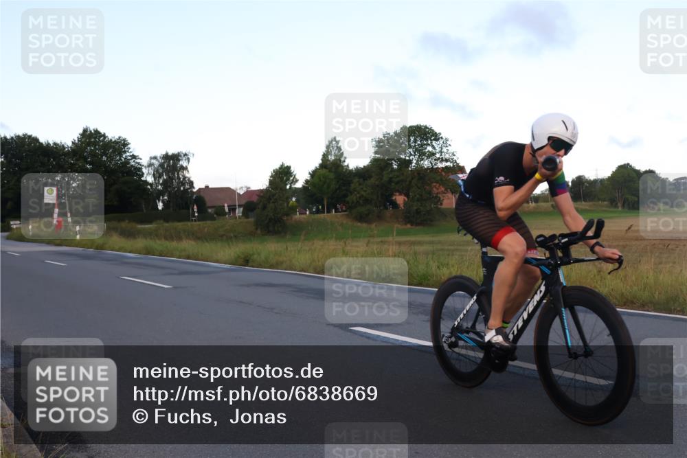 25.08.2024 - Elbe Triathlon Hamburg Fuchs,  Jonas http://msf.ph/oto/6838669 25.08.2024 08:53:38 Radfahren 50, 40 meine-sportfotos.de