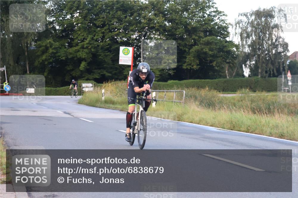 25.08.2024 - Elbe Triathlon Hamburg Fuchs,  Jonas http://msf.ph/oto/6838679 25.08.2024 08:53:39 Radfahren 50, 40 meine-sportfotos.de