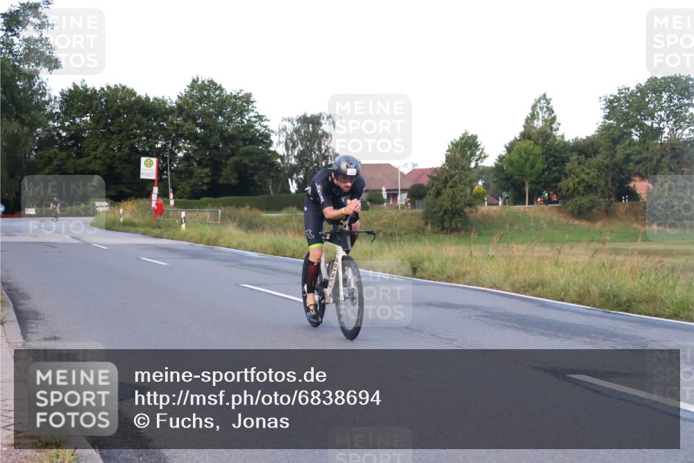 25.08.2024 - Elbe Triathlon Hamburg Fuchs,  Jonas http://msf.ph/oto/6838694 25.08.2024 08:53:40 Radfahren 50, 40 meine-sportfotos.de