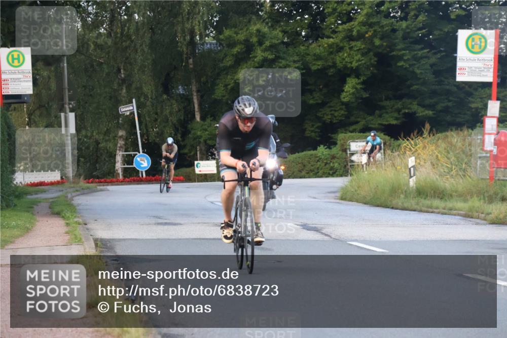 25.08.2024 - Elbe Triathlon Hamburg Fuchs,  Jonas http://msf.ph/oto/6838723 25.08.2024 08:53:46 Radfahren 161, 100 meine-sportfotos.de