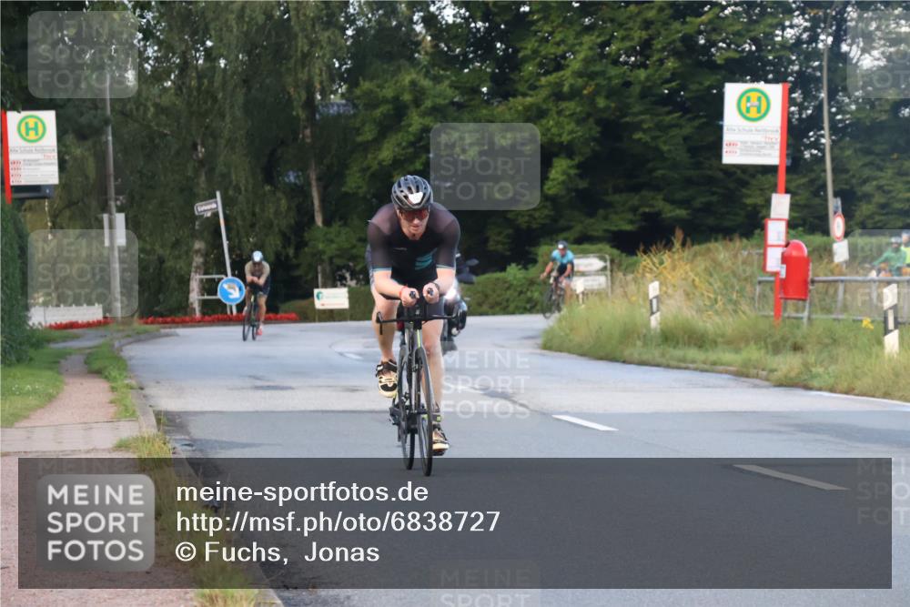 25.08.2024 - Elbe Triathlon Hamburg Fuchs,  Jonas http://msf.ph/oto/6838727 25.08.2024 08:53:46 Radfahren 161, 100 meine-sportfotos.de