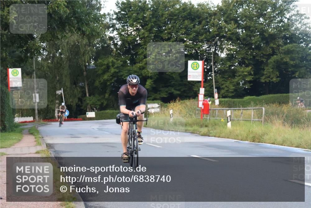25.08.2024 - Elbe Triathlon Hamburg Fuchs,  Jonas http://msf.ph/oto/6838740 25.08.2024 08:53:47 Radfahren 161, 100 meine-sportfotos.de