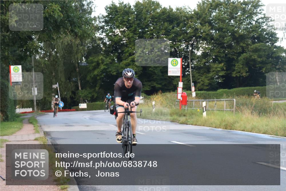 25.08.2024 - Elbe Triathlon Hamburg Fuchs,  Jonas http://msf.ph/oto/6838748 25.08.2024 08:53:47 Radfahren 161, 100 meine-sportfotos.de