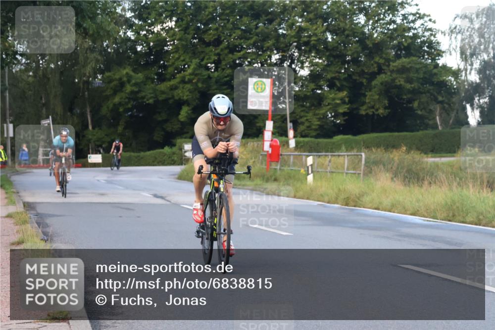 25.08.2024 - Elbe Triathlon Hamburg Fuchs,  Jonas http://msf.ph/oto/6838815 25.08.2024 08:53:51 Radfahren 161, 100, 169, 197 meine-sportfotos.de