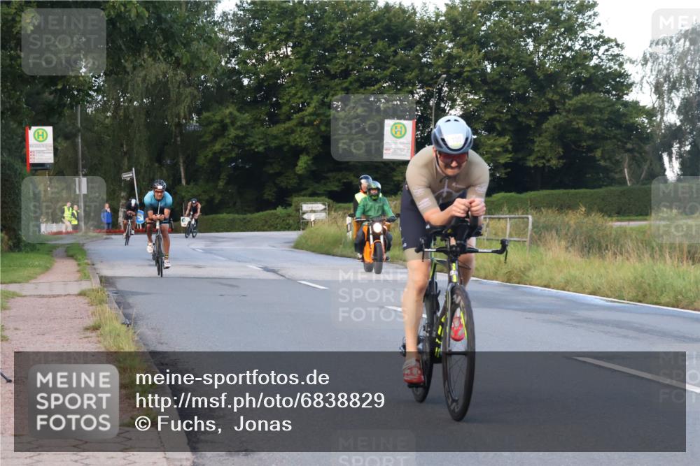 25.08.2024 - Elbe Triathlon Hamburg Fuchs,  Jonas http://msf.ph/oto/6838829 25.08.2024 08:53:52 Radfahren 161, 100, 169, 197, 188 meine-sportfotos.de