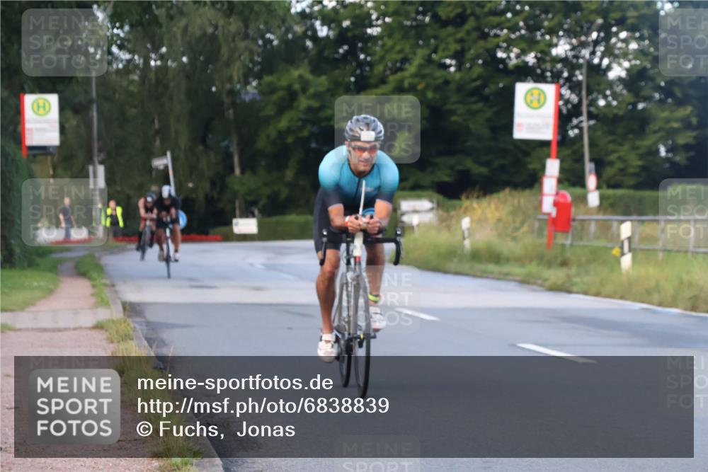 25.08.2024 - Elbe Triathlon Hamburg Fuchs,  Jonas http://msf.ph/oto/6838839 25.08.2024 08:53:53 Radfahren 161, 100, 169, 197, 188 meine-sportfotos.de