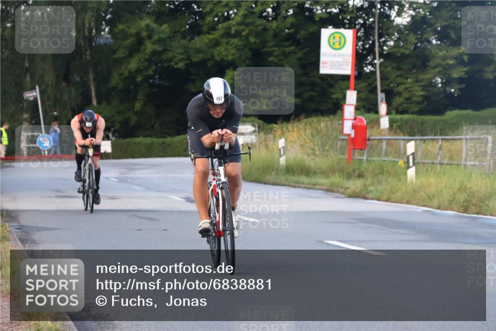 25.08.2024 - Elbe Triathlon Hamburg Fuchs,  Jonas http://msf.ph/oto/6838881 25.08.2024 08:53:56 Radfahren 100, 169, 197, 188 meine-sportfotos.de