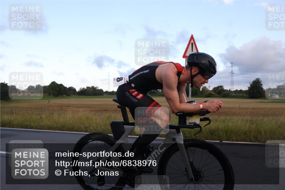 25.08.2024 - Elbe Triathlon Hamburg Fuchs,  Jonas http://msf.ph/oto/6838976 25.08.2024 08:53:59 Radfahren 169, 197, 188 meine-sportfotos.de