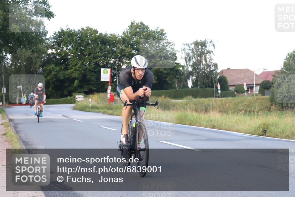 25.08.2024 - Elbe Triathlon Hamburg Fuchs,  Jonas http://msf.ph/oto/6839001 25.08.2024 08:54:10 Radfahren 159, 186, 142, 166 meine-sportfotos.de